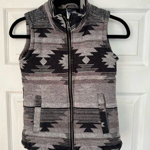 Cruel Girl Gray and Black Patterned Vest